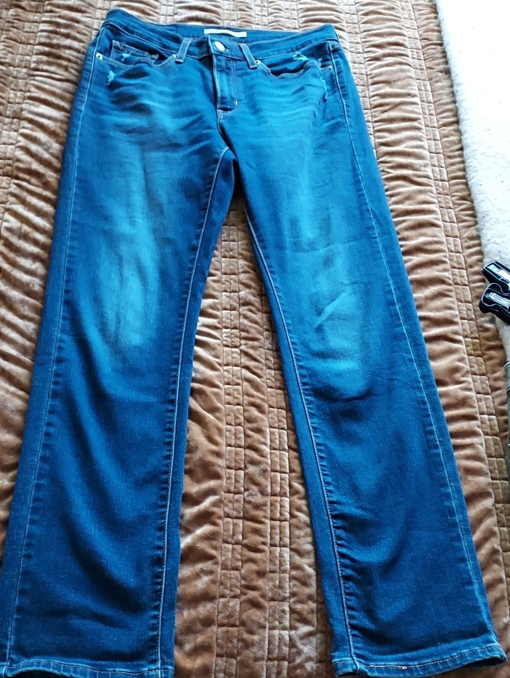 Levi's Women's Medium Blue Straight-Leg Jeans